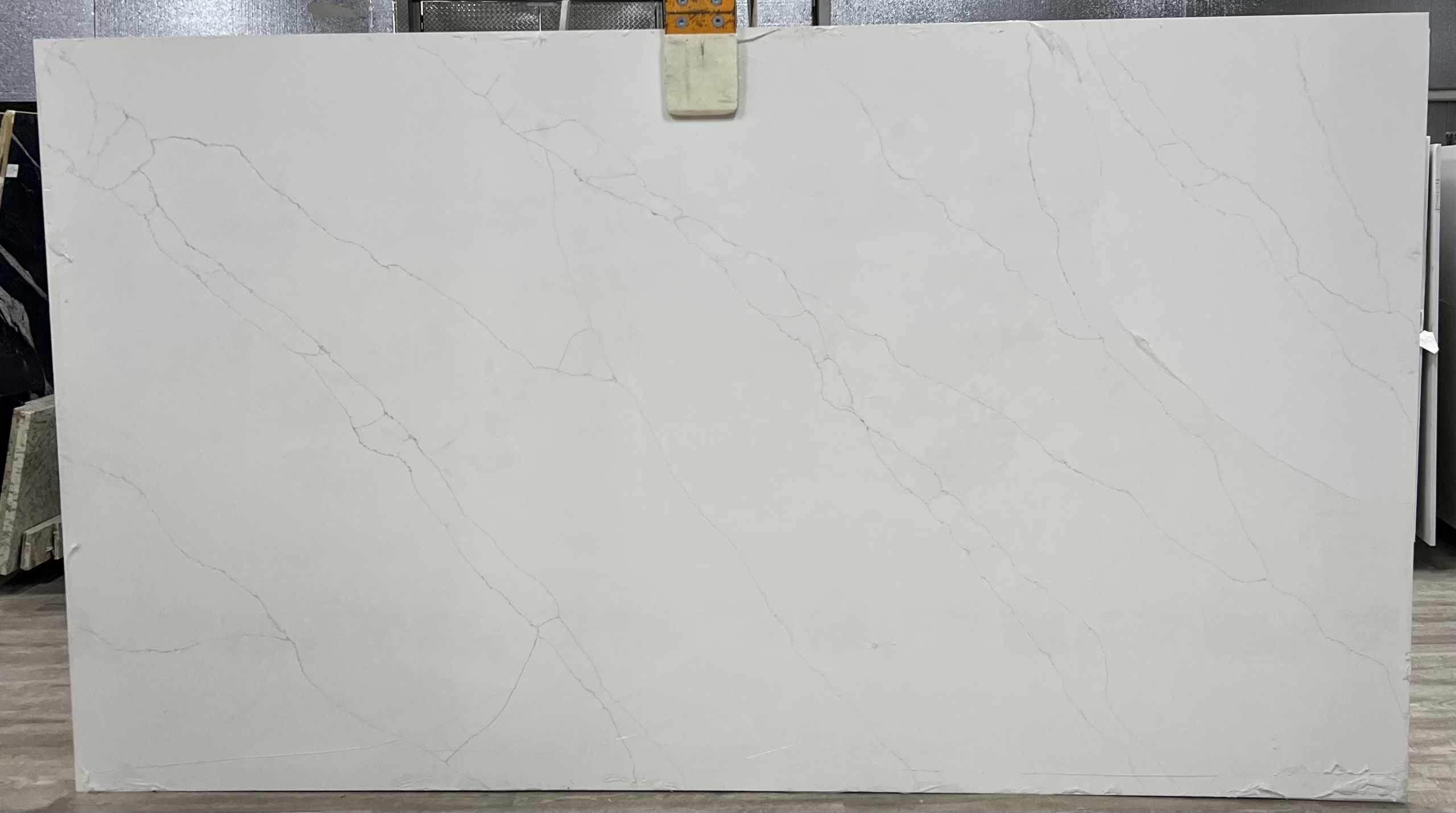 Calacatta Rafael Grey (JUMBO)